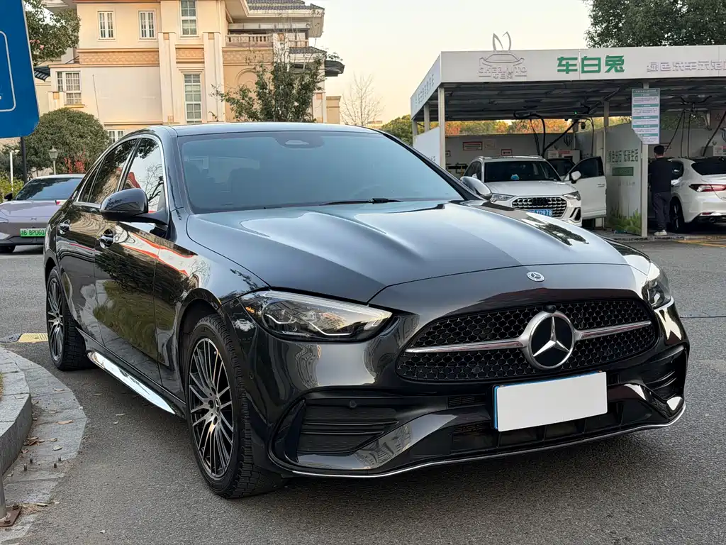 Mercedes-Benz C-Class 2022