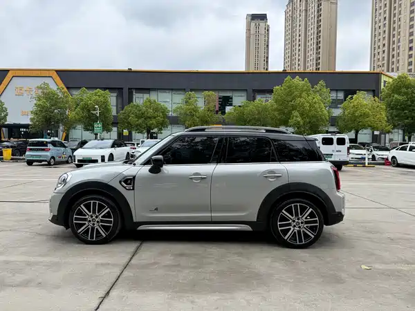 MINI Countryman 2021