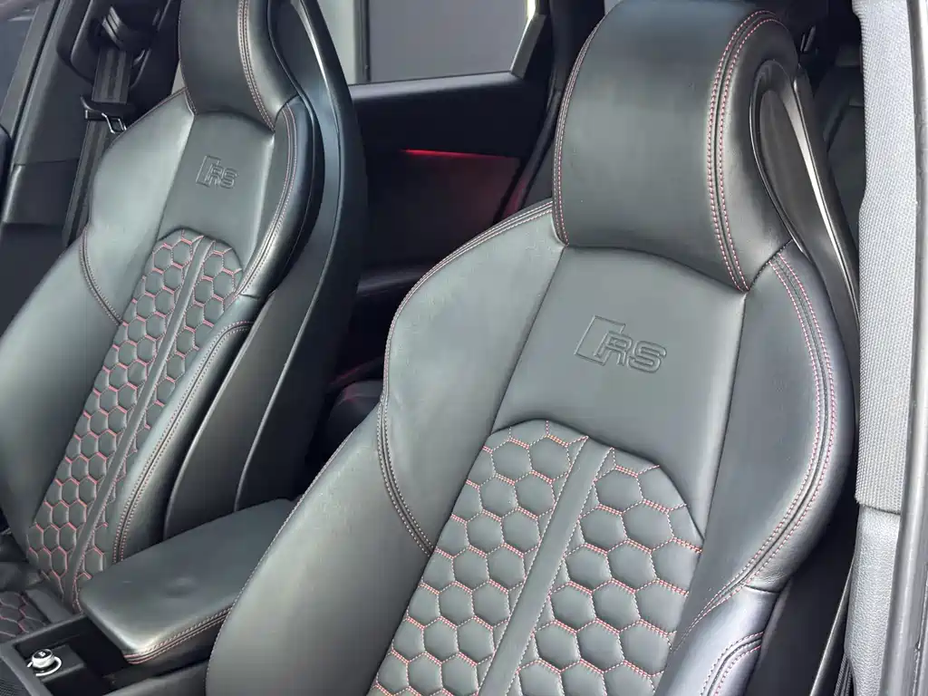 Audi RS 4 2019