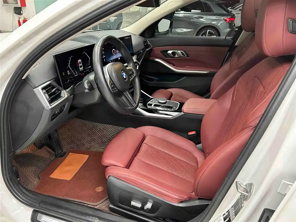 BMW 3 Series 2023 — фото 12