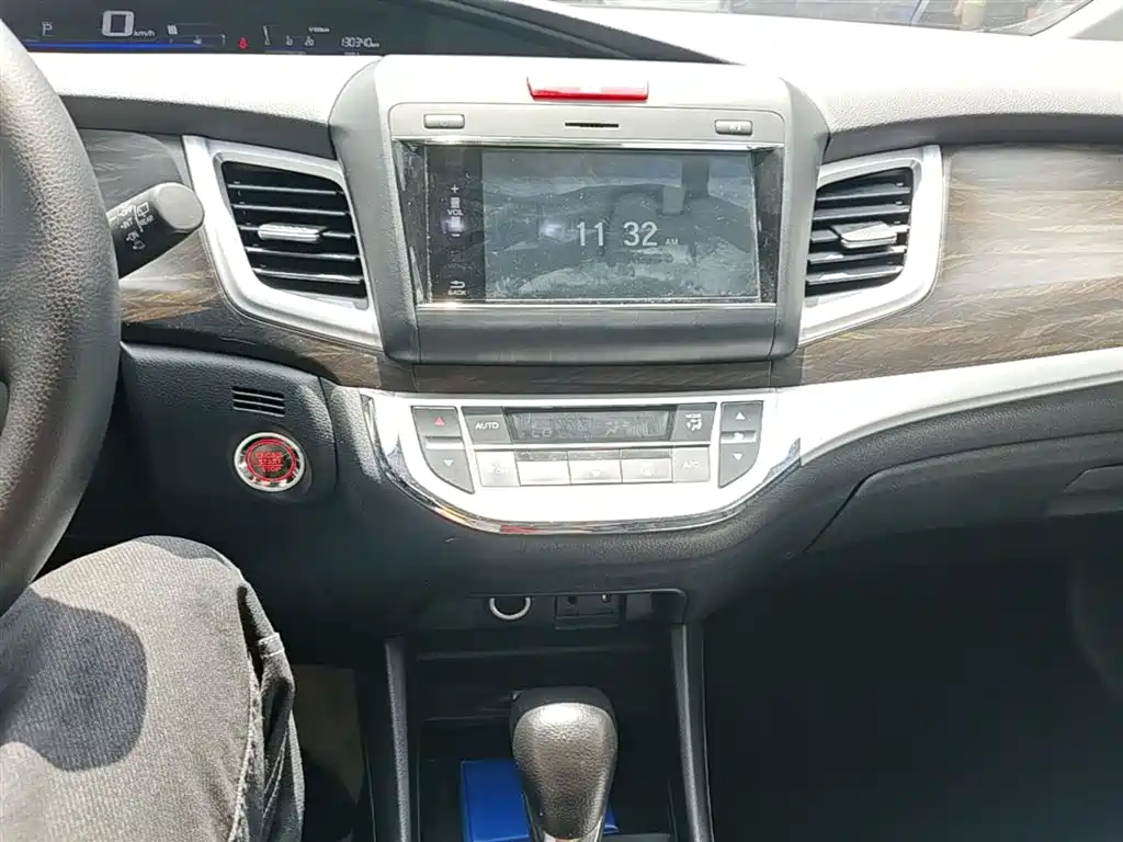 Honda Jade 2017 — фото 13