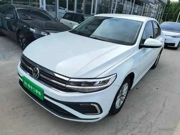 Volkswagen Bora 2023