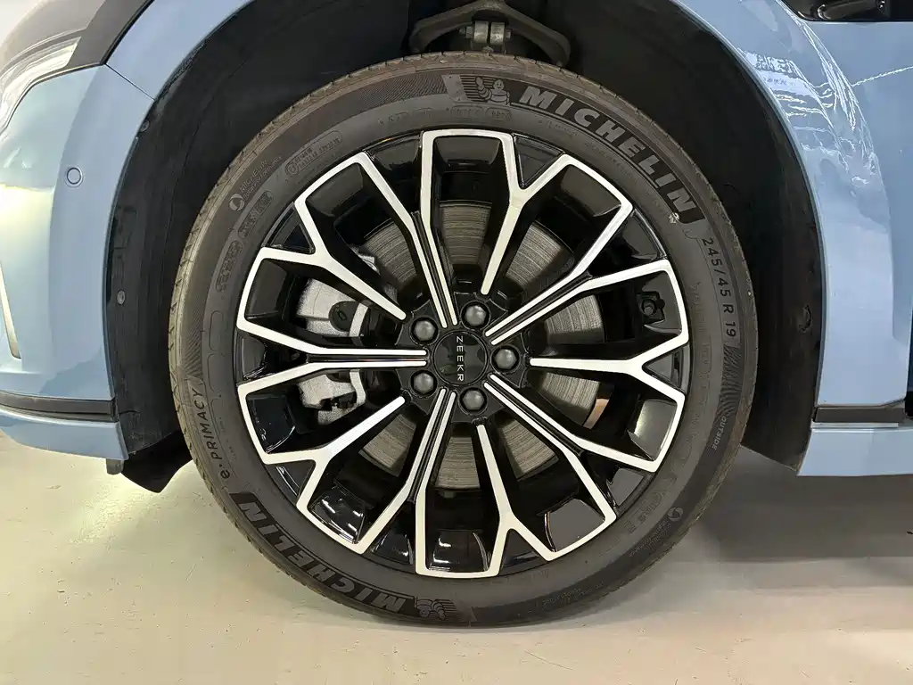 Zeekr 007 GT 2025
