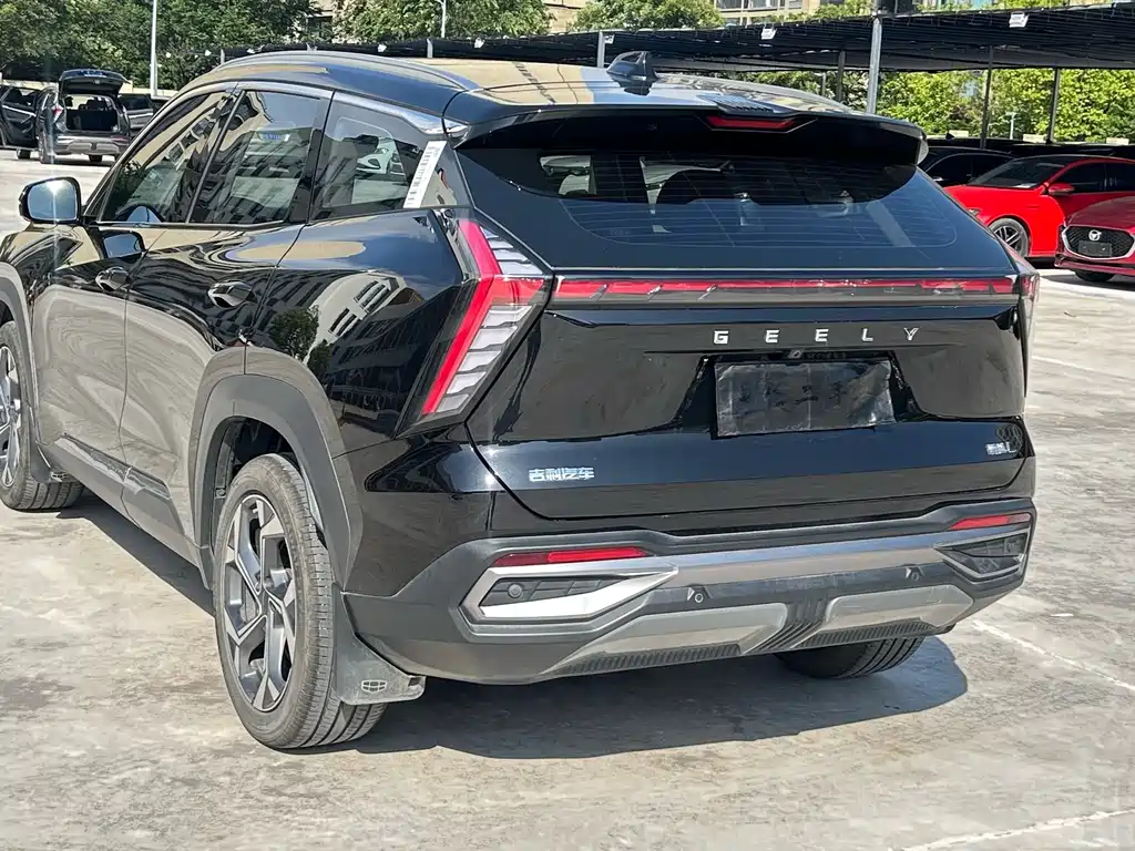 Geely Boyue L 2025 — фото 10