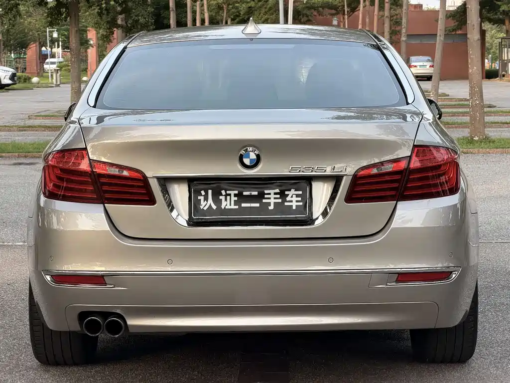 BMW 5 Series 2015 — фото 8