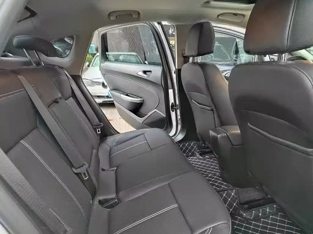 Buick Excelle 2013
