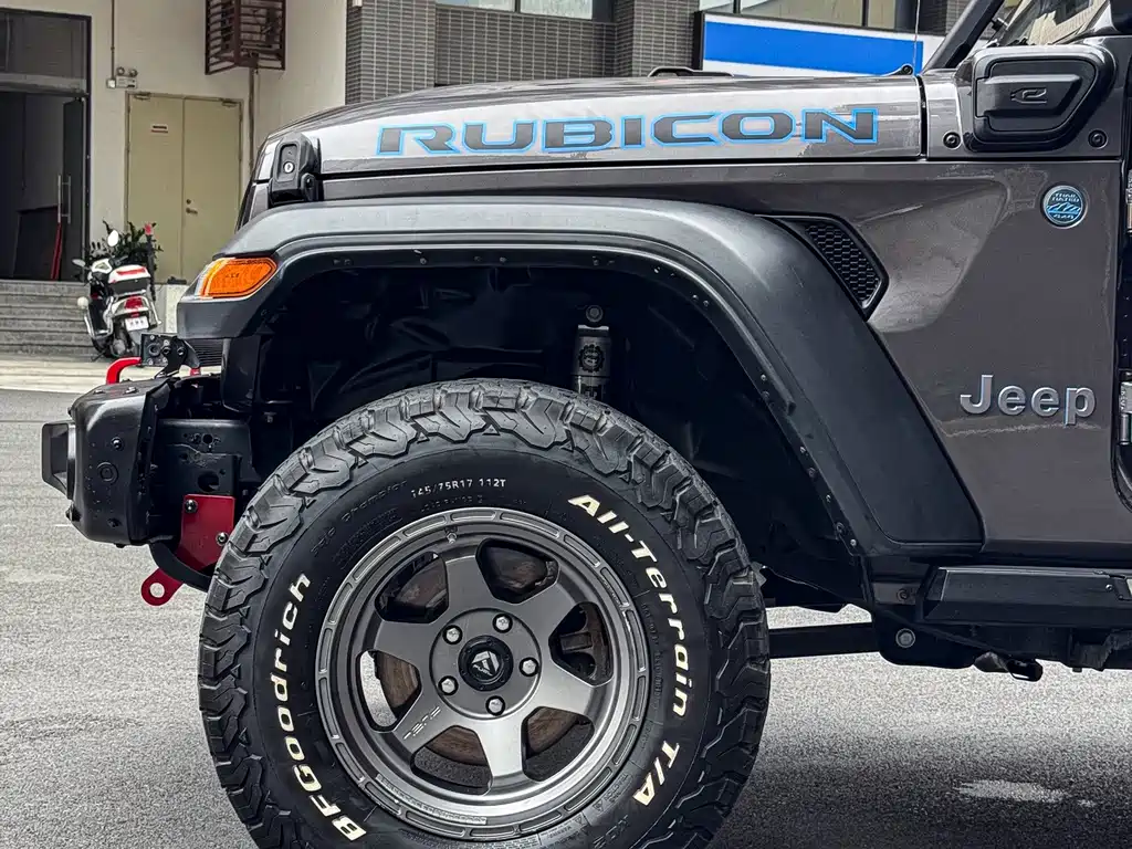 Jeep Wrangler New Energy 2021 — фото 18