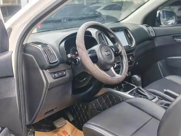 Kia KX3 2015