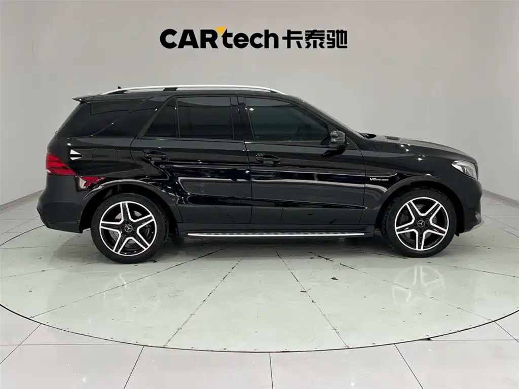 Mercedes-Benz GLE AMG 2018 — фото 12