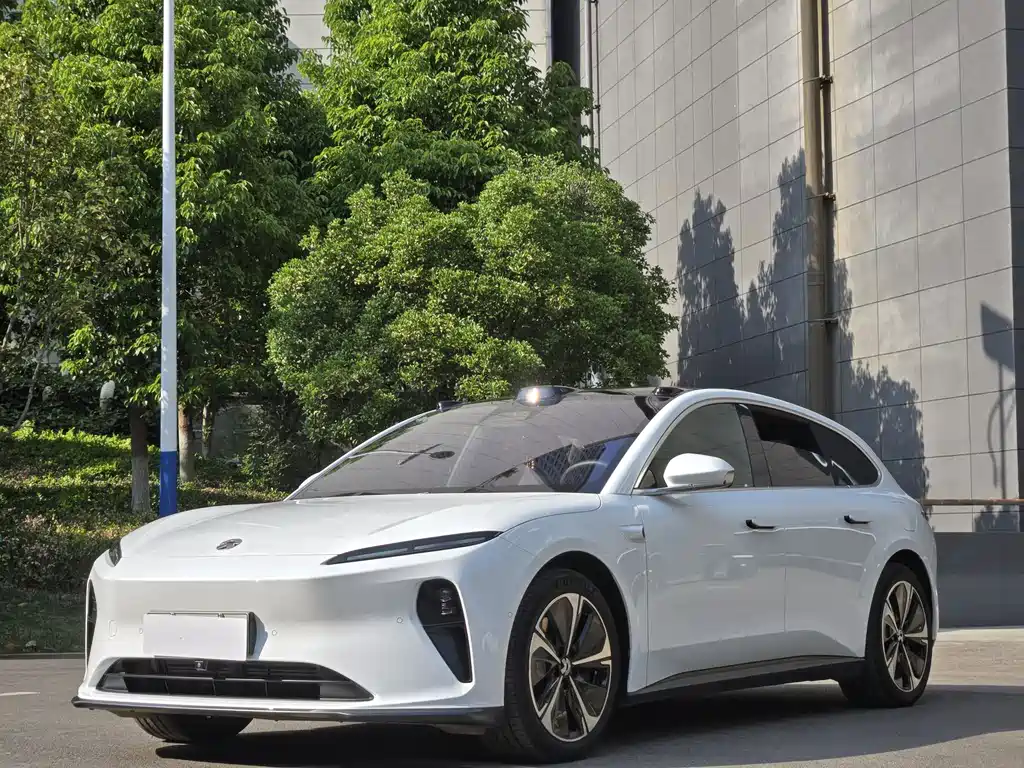 NIO ET5T 2024