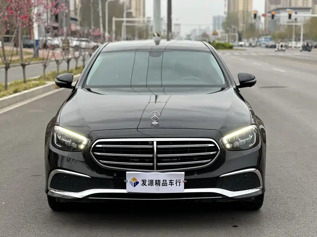 Mercedes-Benz E-Class 2022 — фото 2