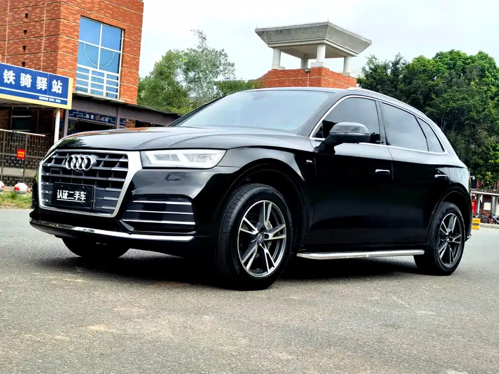 Audi Q5L 2019
