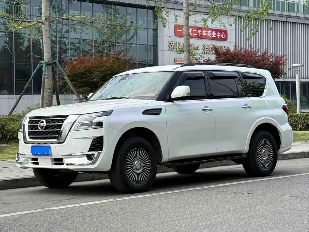 Nissan Patrol 2020 — фото 1