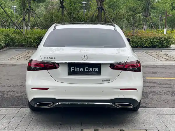 Mercedes-Benz E-Class 2021