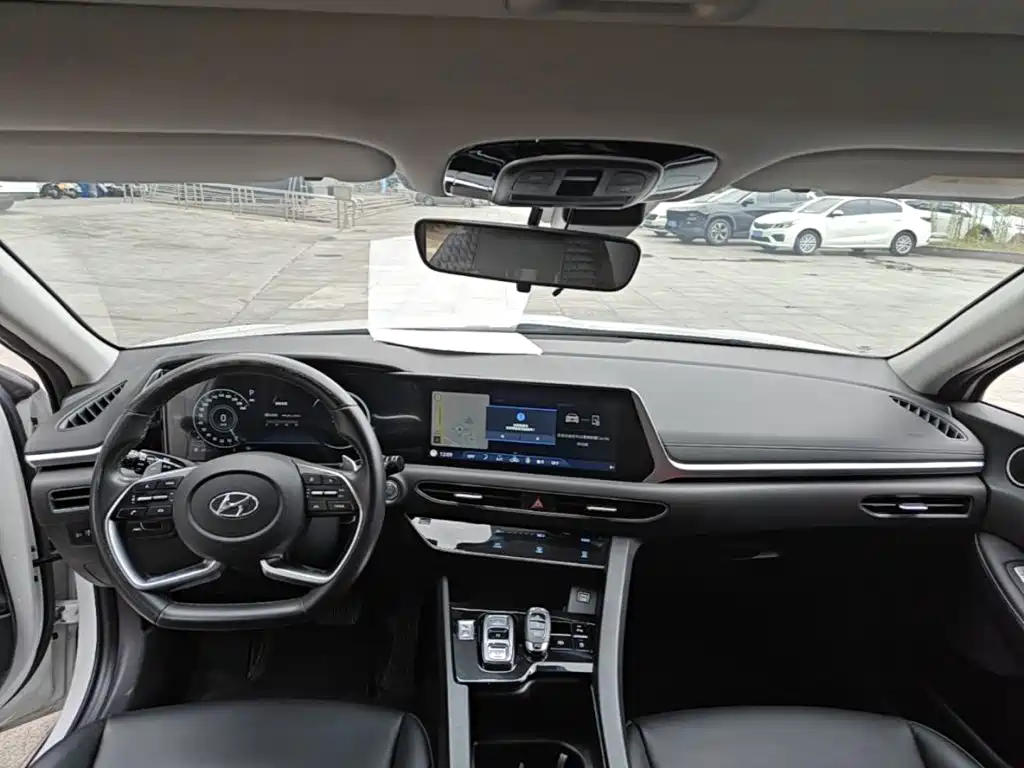 Hyundai Sonata 2021 — фото 10