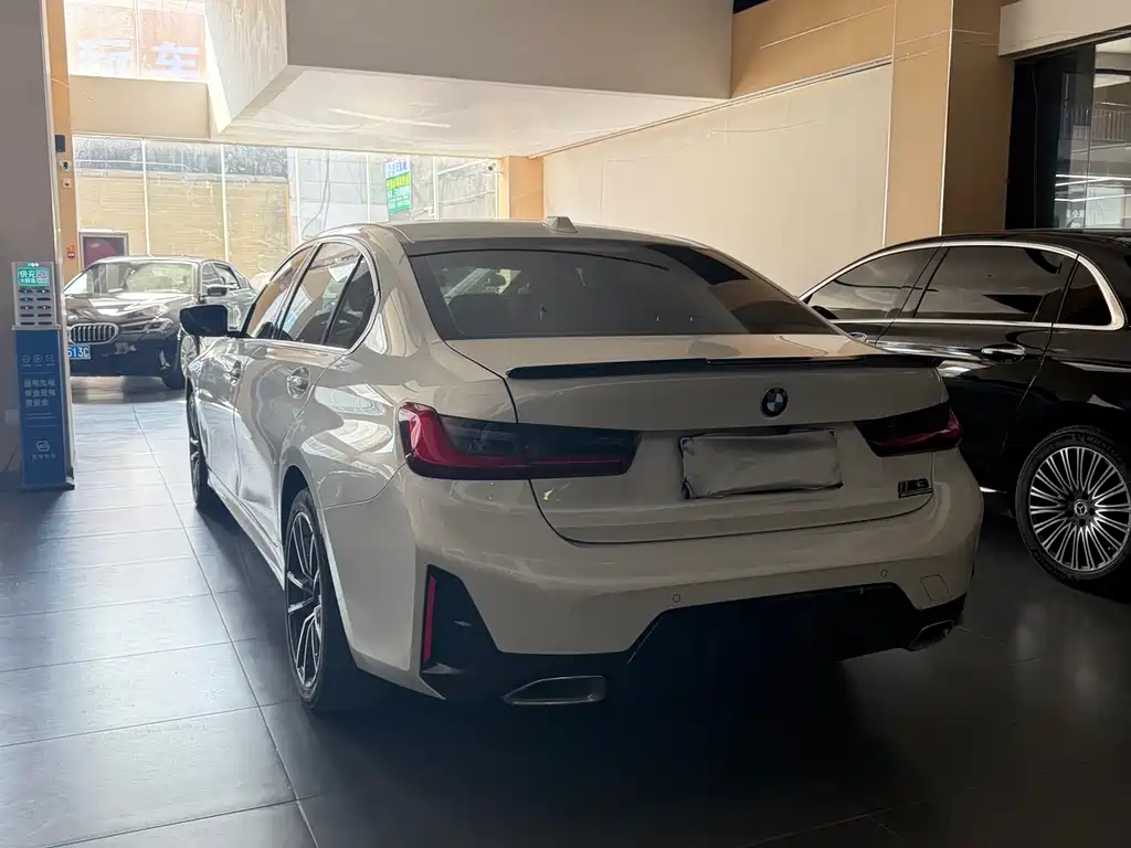 BMW 3 Series 2023