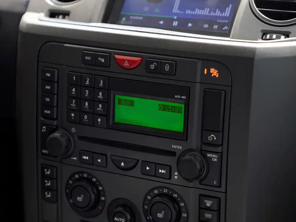 Land Rover Discovery 2007 — фото 14