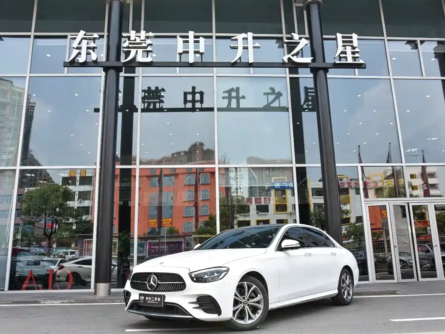 Mercedes-Benz E-Class 2022