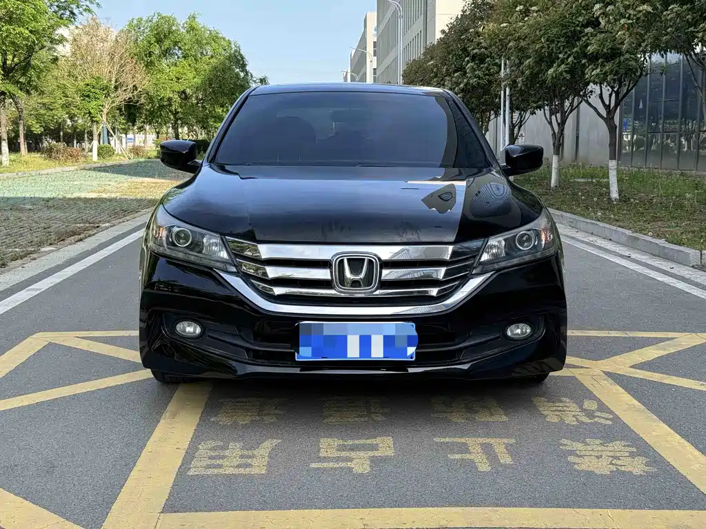 Honda Accord 2015 — фото 2