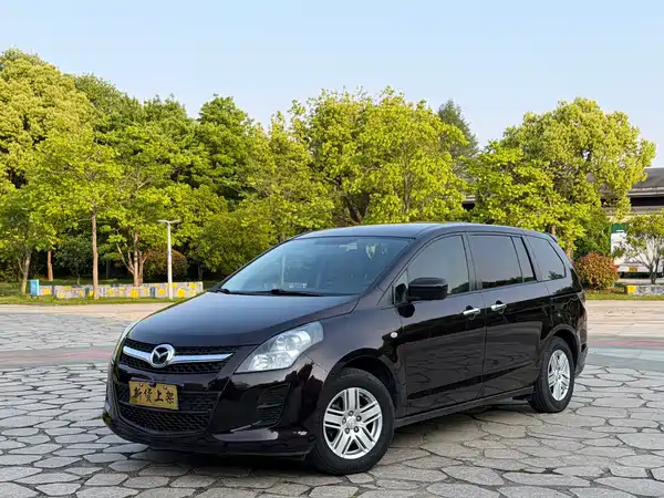 Mazda 8 2013