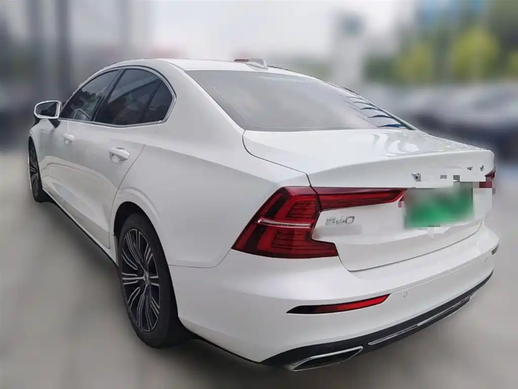 Volvo S60 PHEV 2021 — фото 9