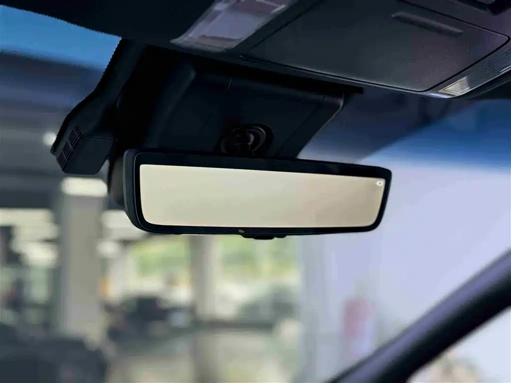 Toyota Alphard 2021 — фото 10