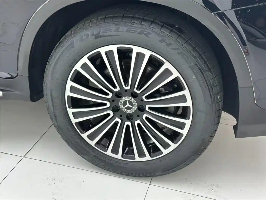 Mercedes-Benz GLC 2018 — фото 10