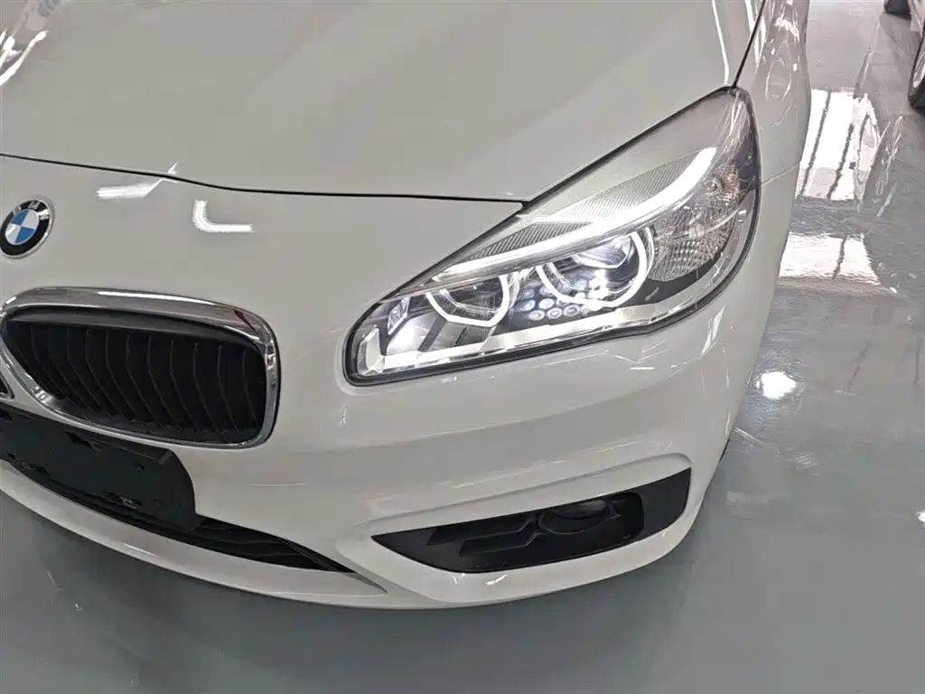 BMW 2 Series Active Tourer 2016 — фото 24