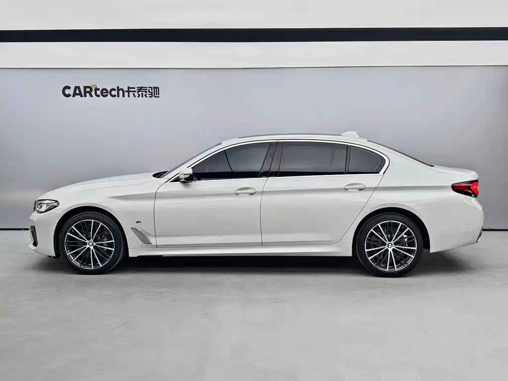 BMW 5 Series 2023
