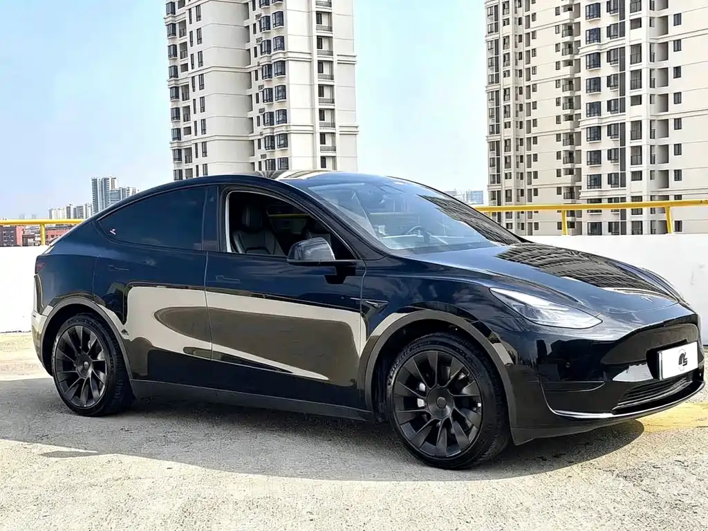 Tesla Model Y 2023 — фото 3