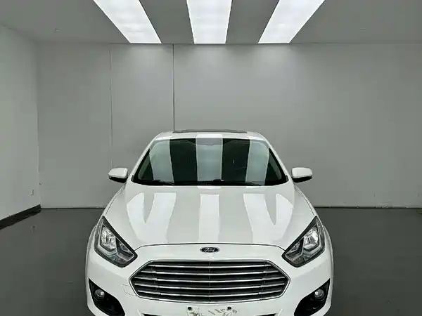 Ford Escort 2017