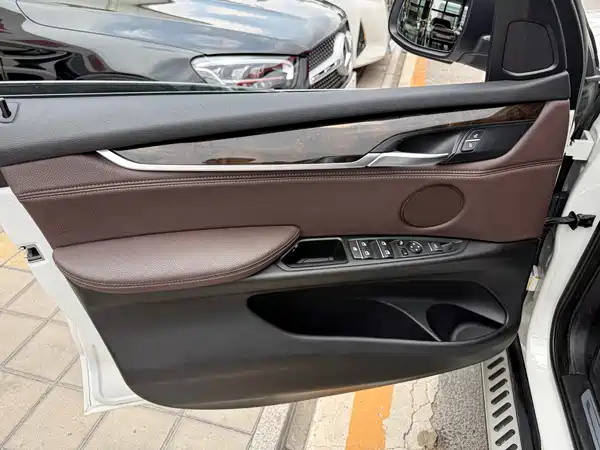 BMW X5 2016