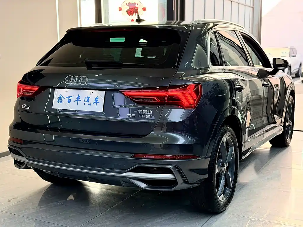 Audi Q3 2023 — фото 10