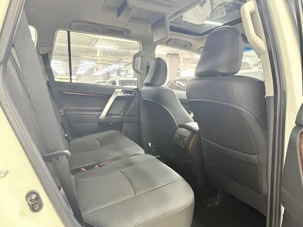 Toyota Prado 2017 — фото 11