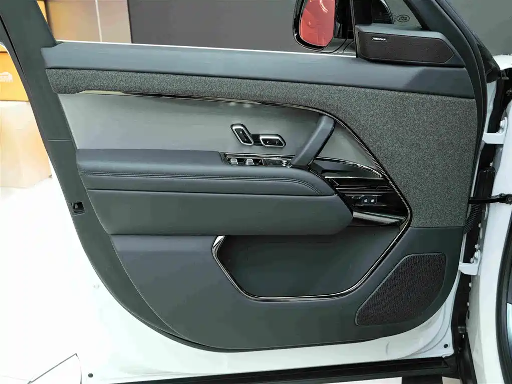 Land Rover Sport 2026 — фото 14