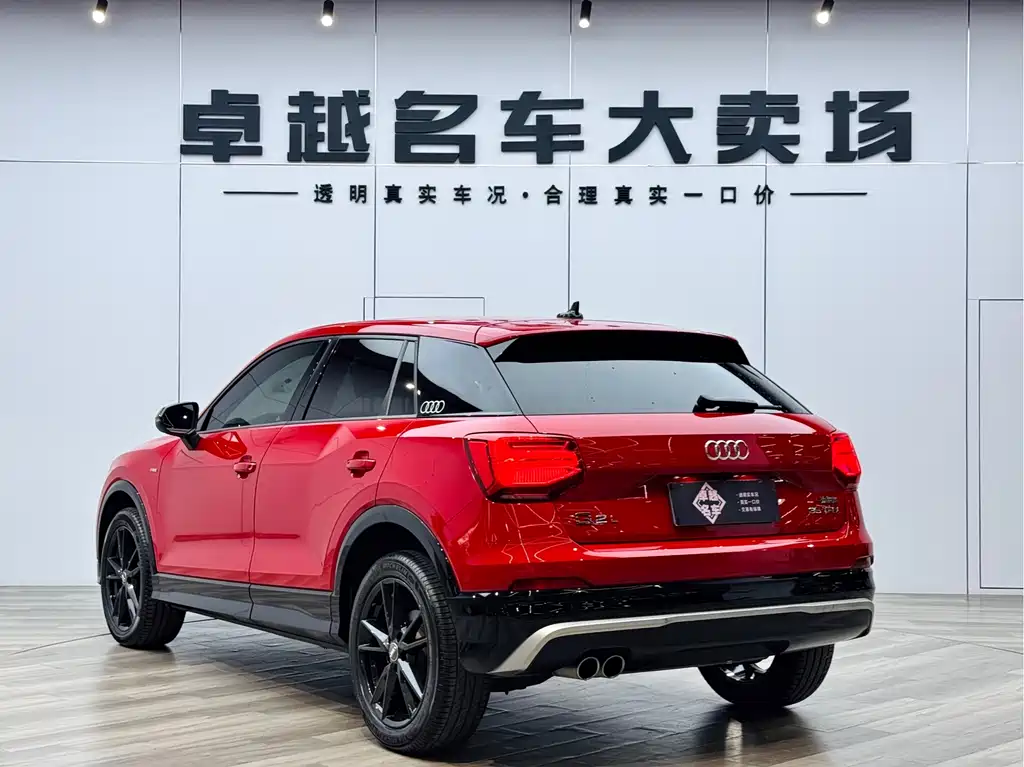 Audi Q2L 2019 — фото 5