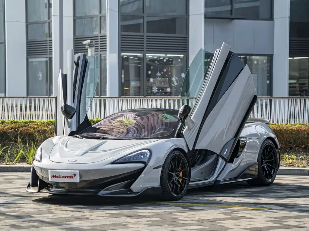 McLaren 600LT 2020 — фото 2