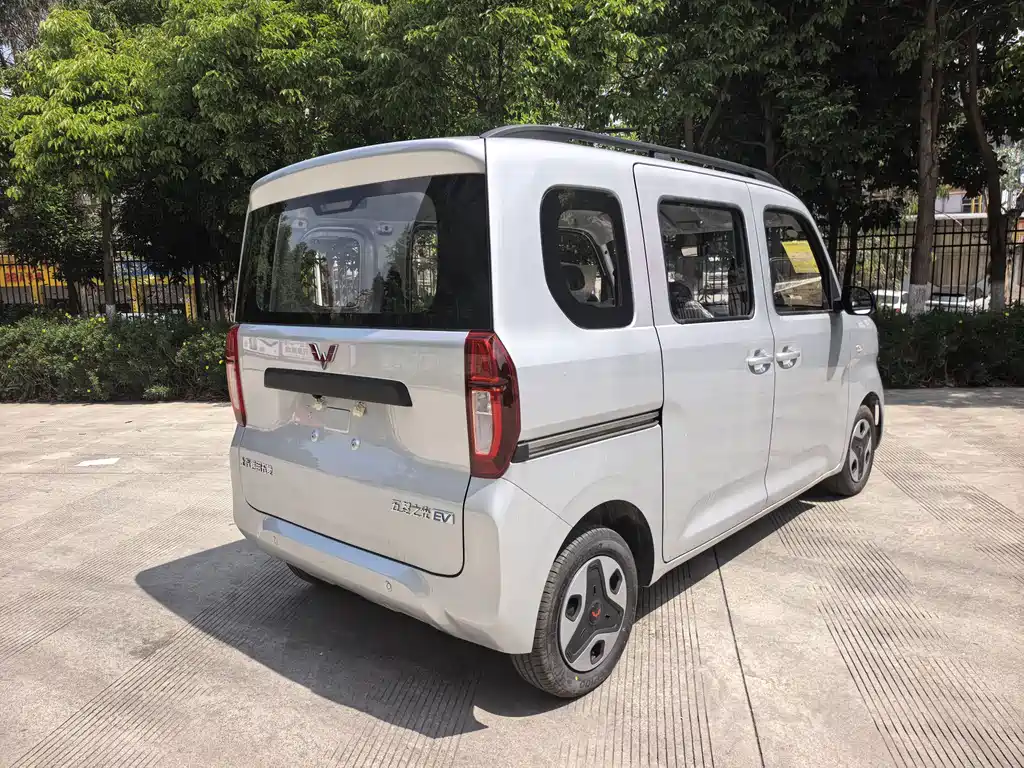Wuling Zhiguang EV 2026 — фото 11