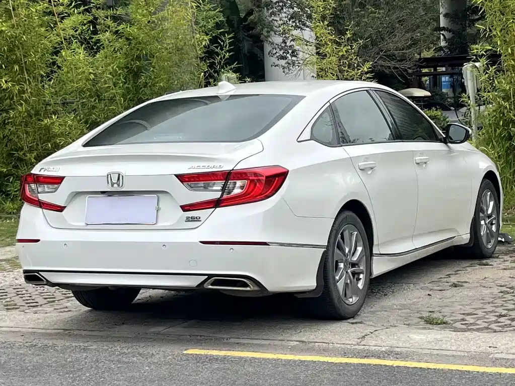 Honda Accord 2021 — фото 18