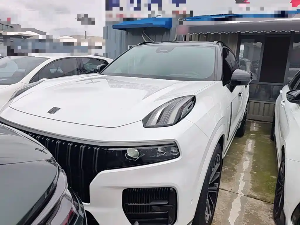 Lynk & Co 09 EM-P 2022