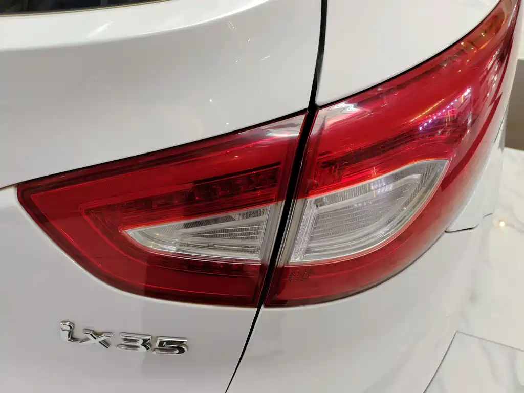 Hyundai ix35 2015 — фото 16
