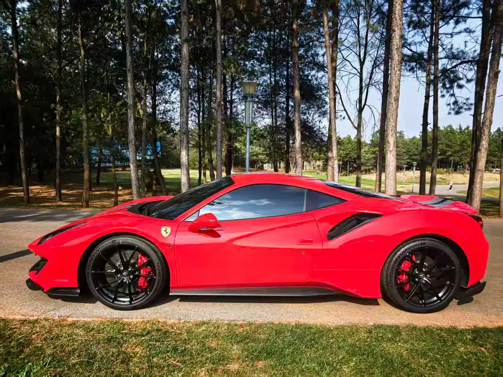 Ferrari 488 2019 — фото 5