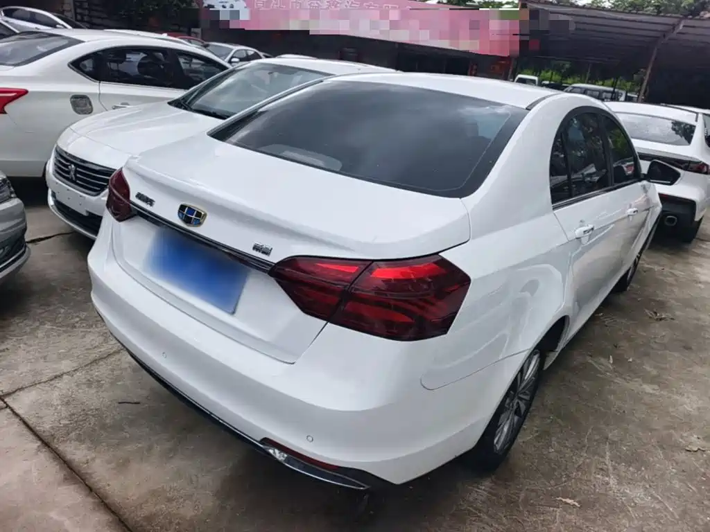 Geely Emgrand 2018
