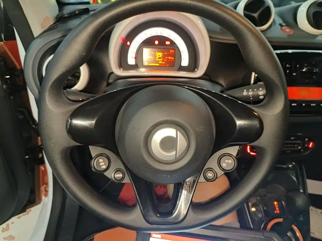 smart fortwo 2018 — фото 11