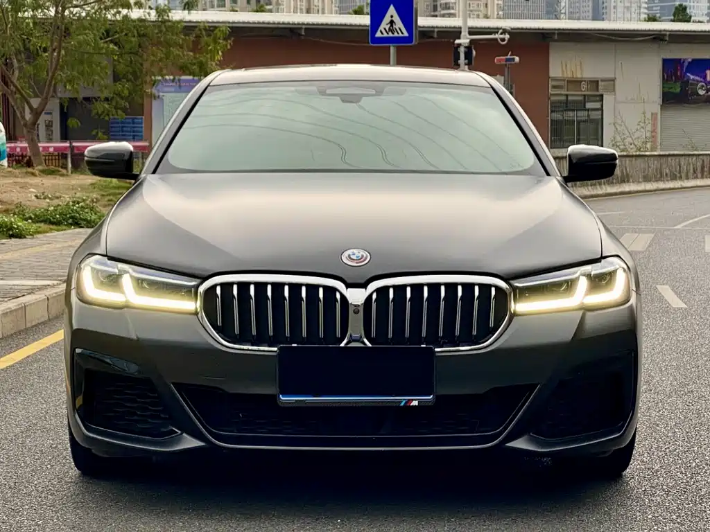 BMW 5 Series 2022