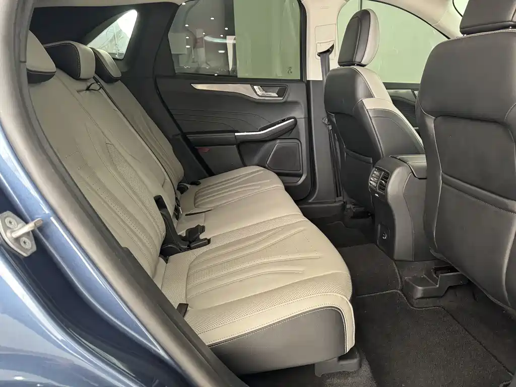 Ford Escape 2021 — фото 12