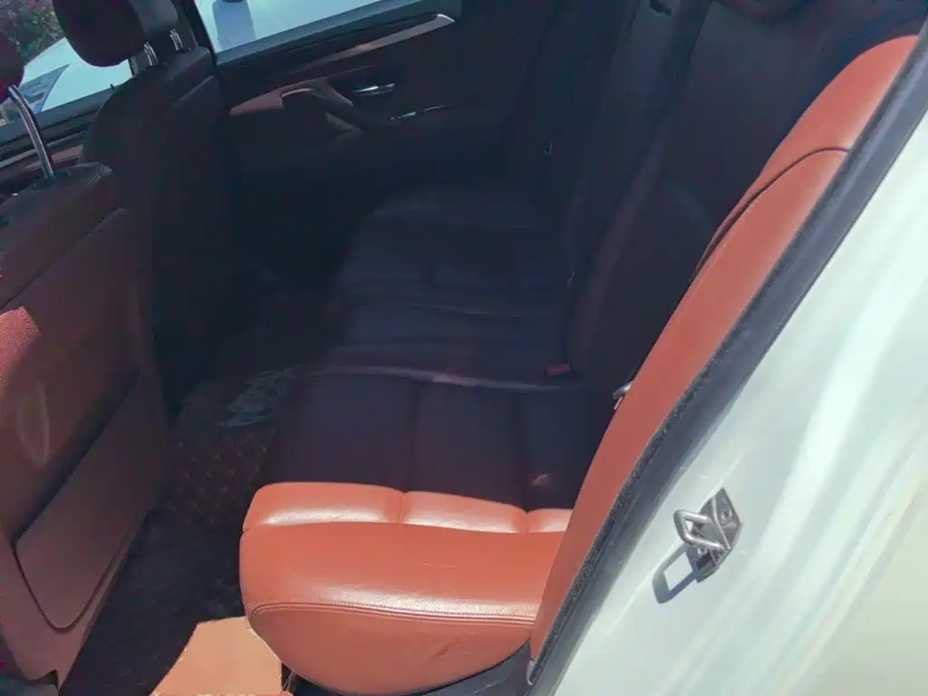 BMW 5 Series 2016 — фото 17