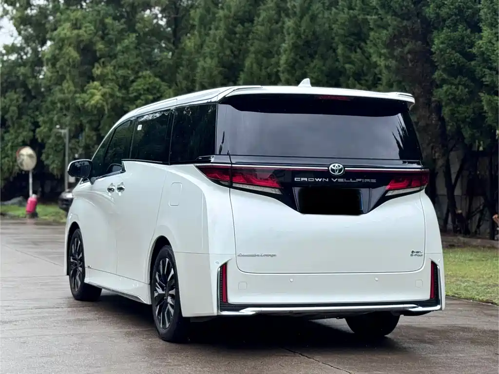 Toyota Vellfire 2025 — фото 4