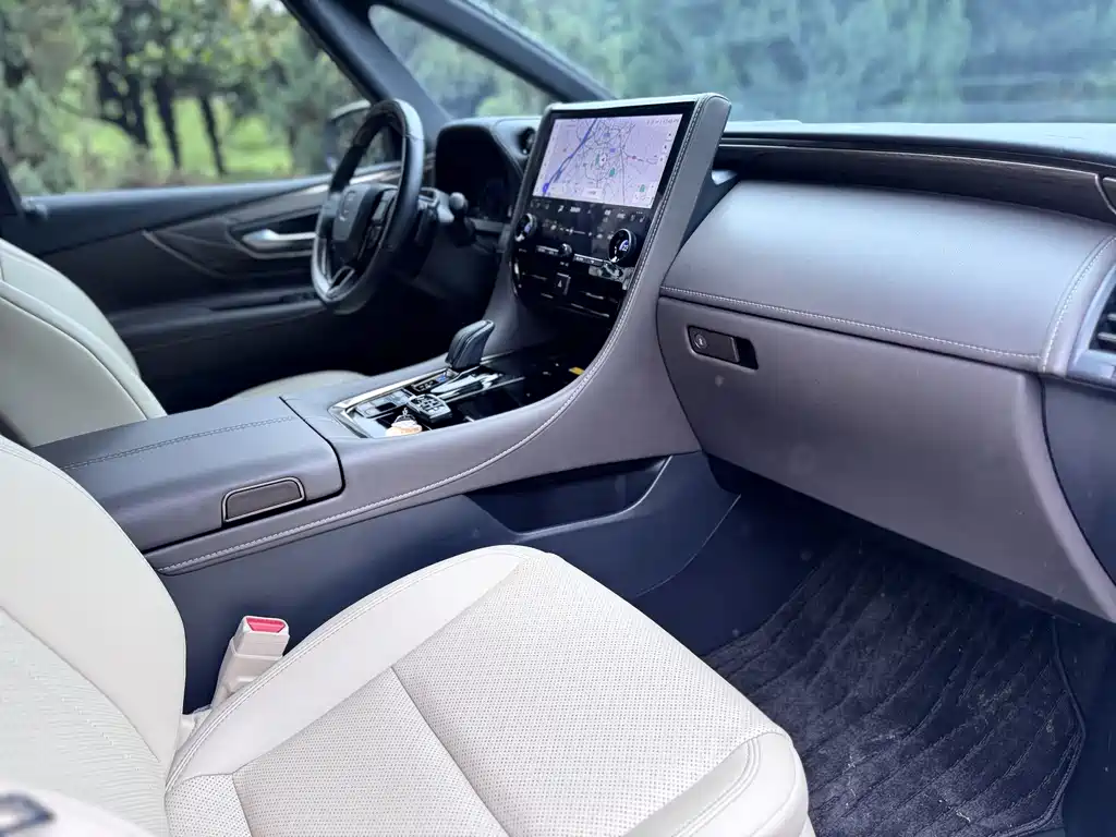 Toyota Vellfire 2025 — фото 14