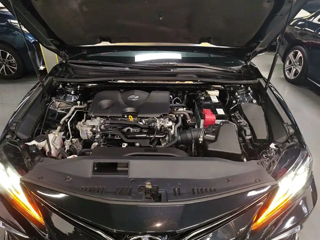 Toyota Camry 2023 — фото 16